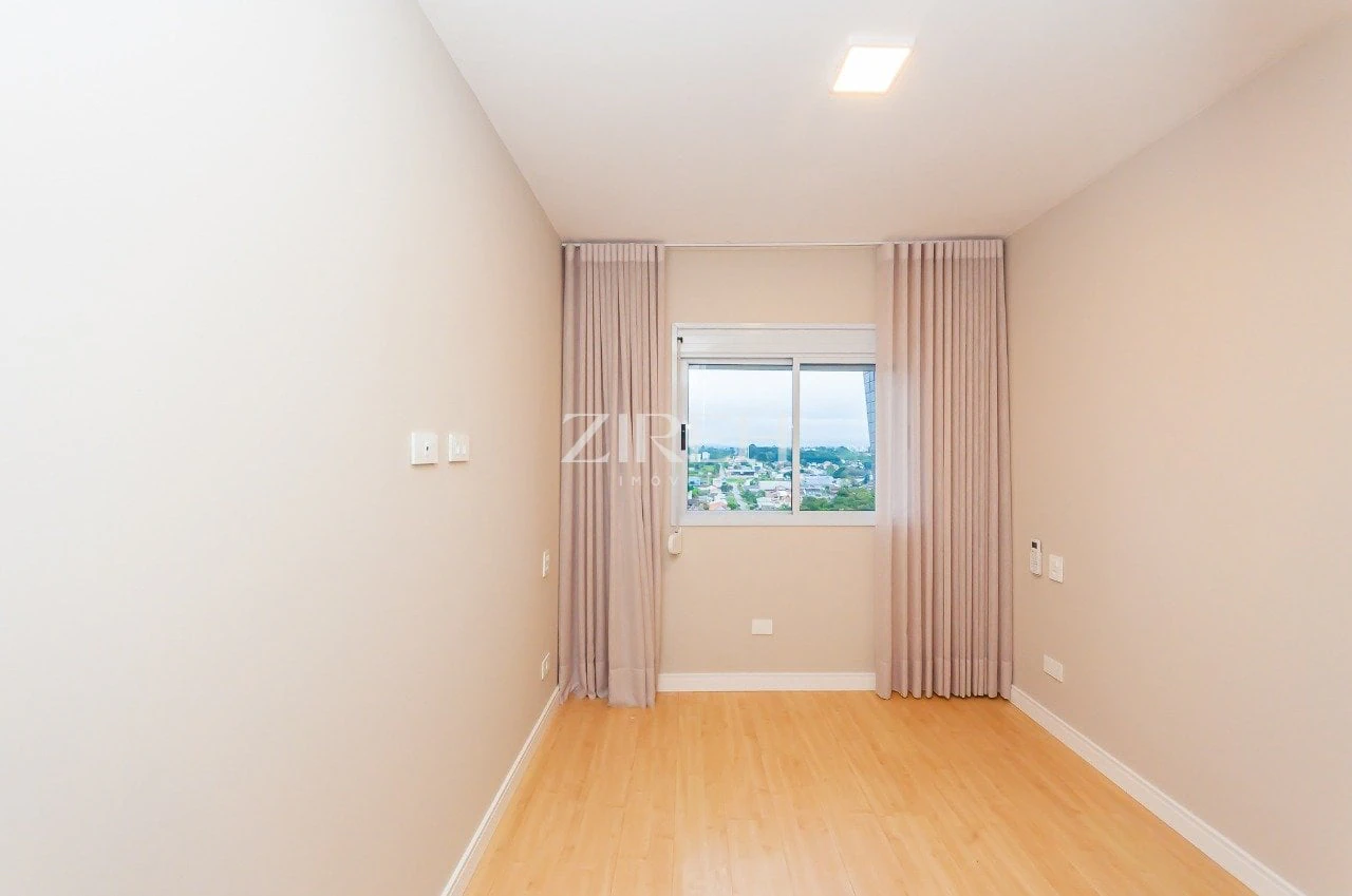 3-bedroom apartment with a private BBQ area — photo 16