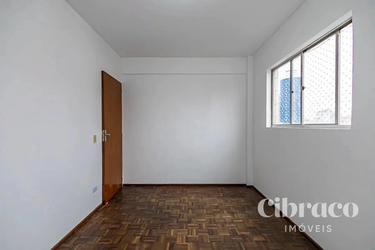 Apartamento com piso de madeira ou laminado, Rebouças — photo 2