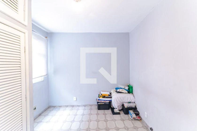 House, 250 m², with a home office