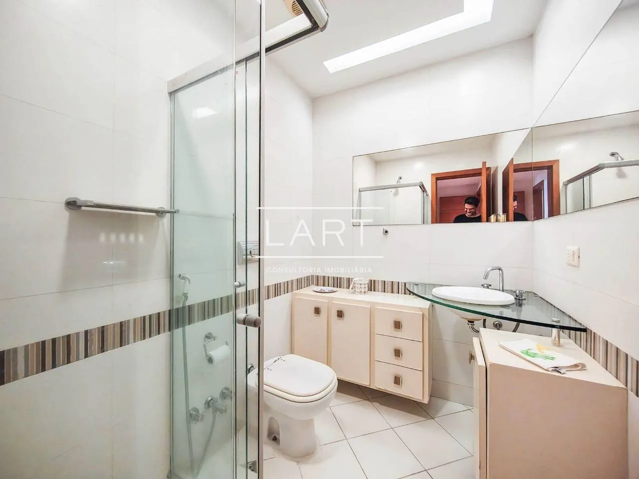 3-bedroom apartment with a water view in Rio de Janeiro — photo 30