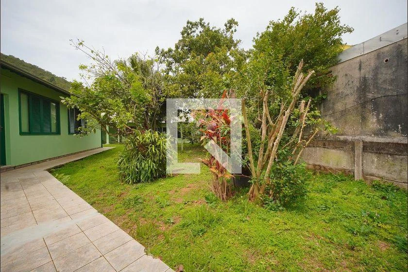 2-bedroom house with a grill on the balcony in Florianópolis — photo 12