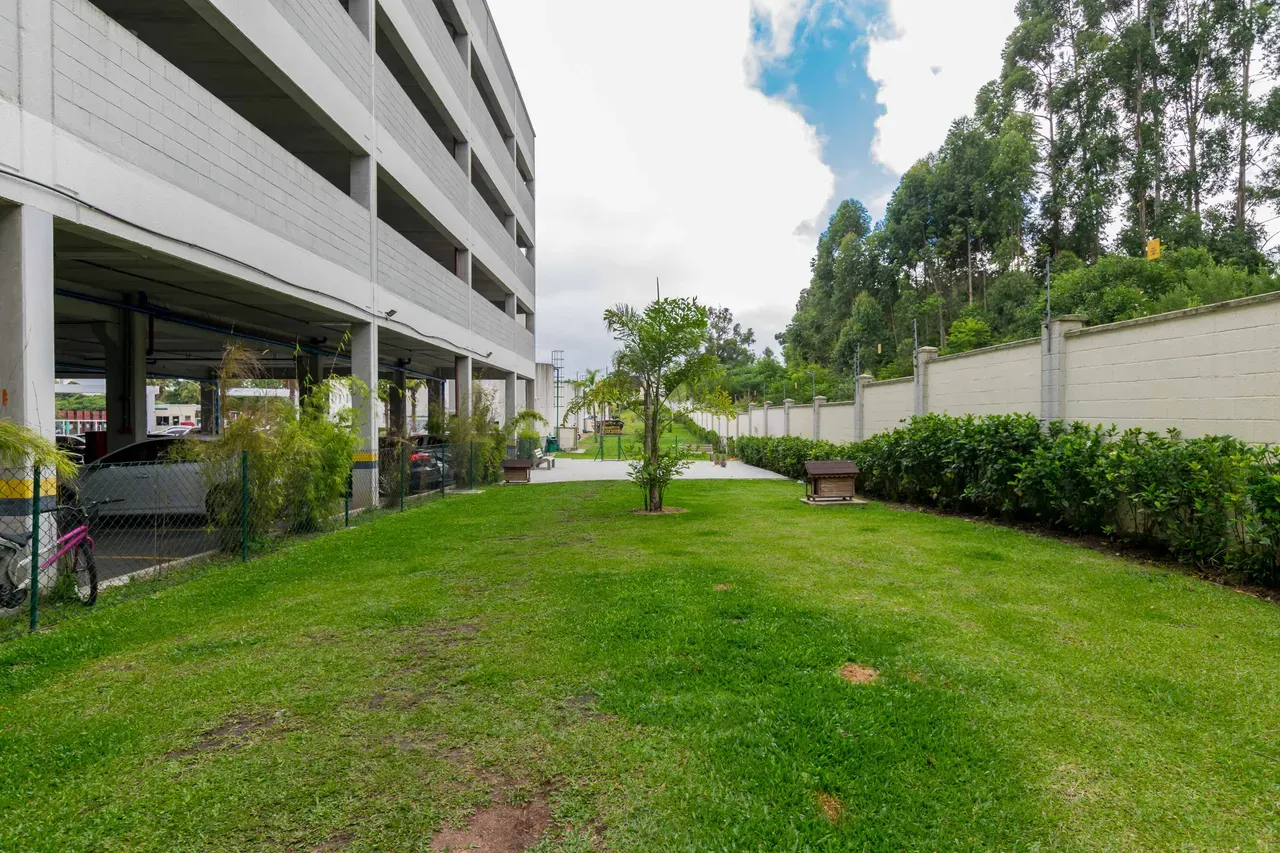 2-bedroom apartment with a washing machine in Curitiba — photo 25