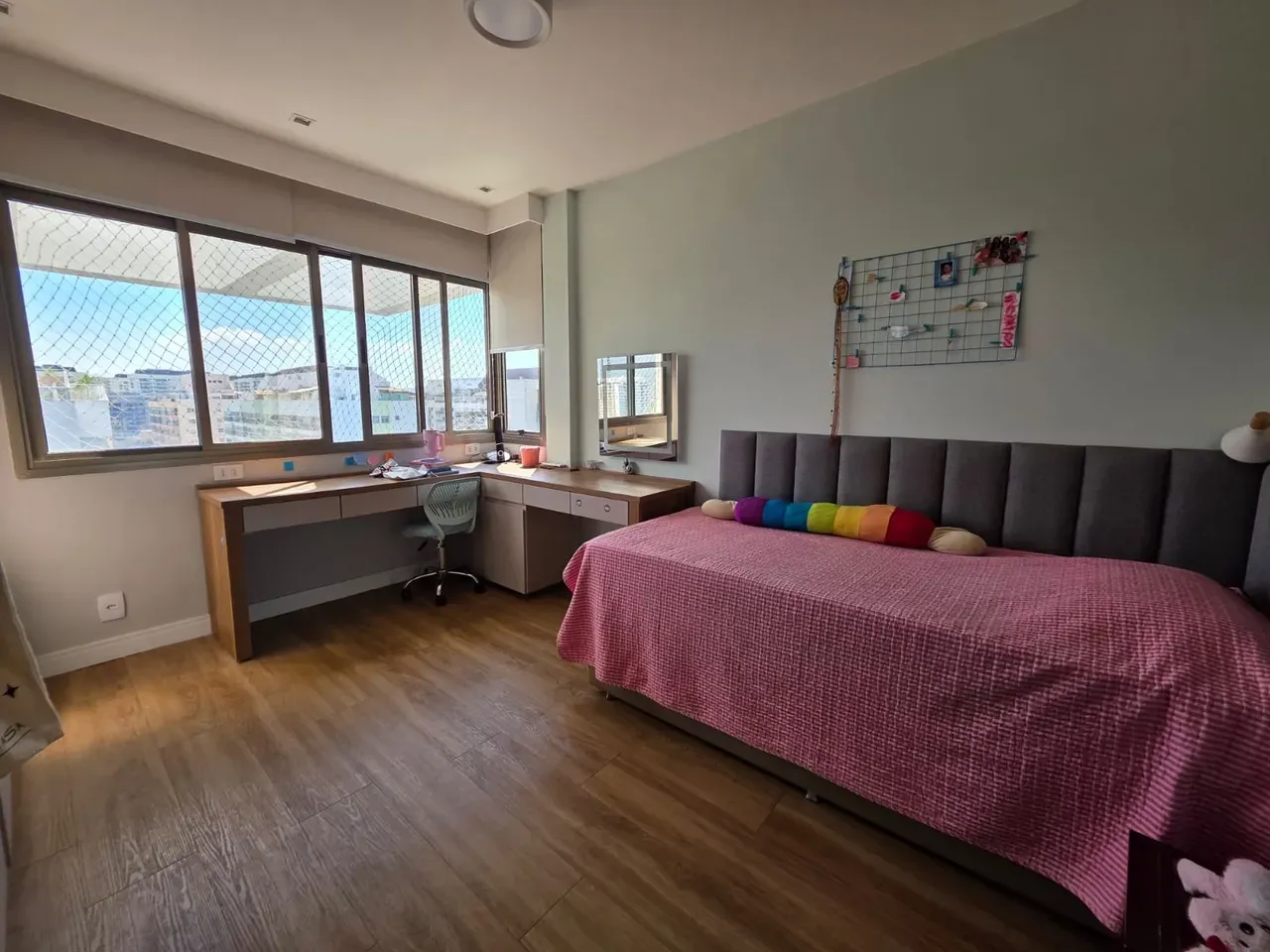 Water view in a 4-bedroom apartment, 265 m² — photo 21