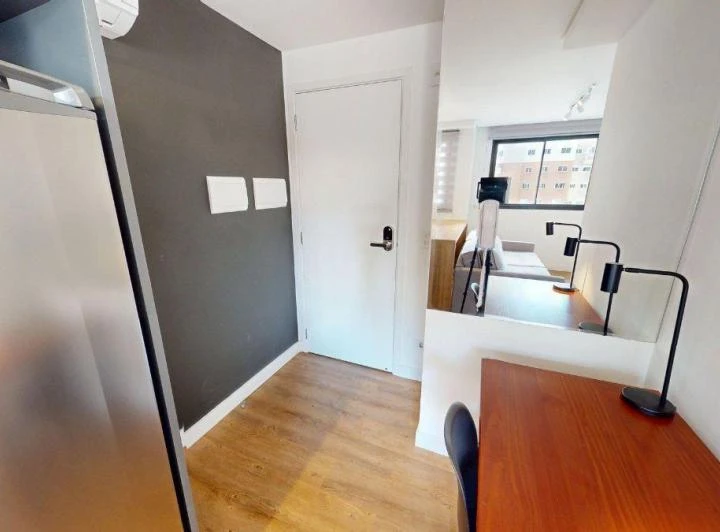 Apartamento mobiliado de 1 dormitório com área de trabalho — photo 8