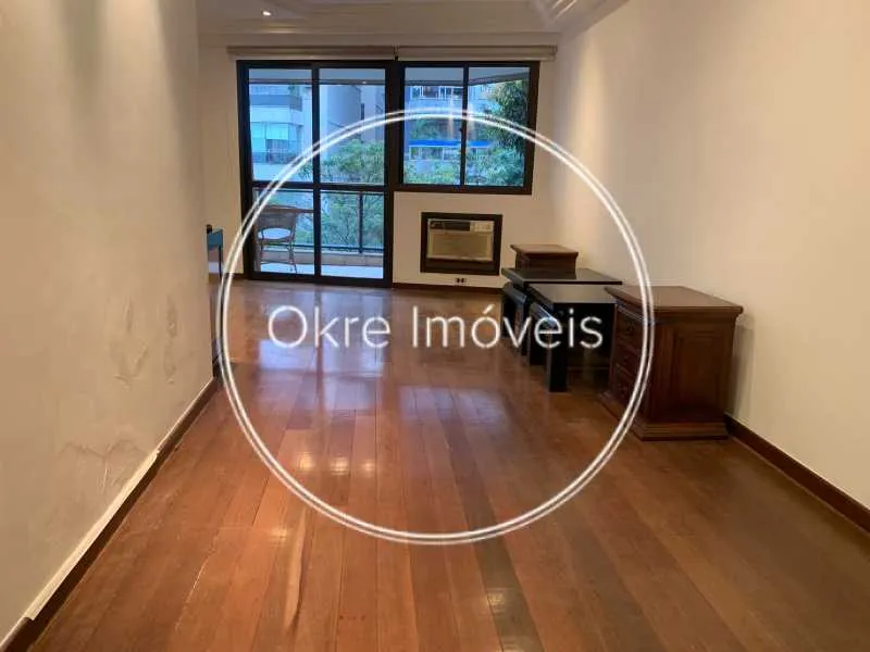 Apartamento com 3 quartos e varanda — photo 9