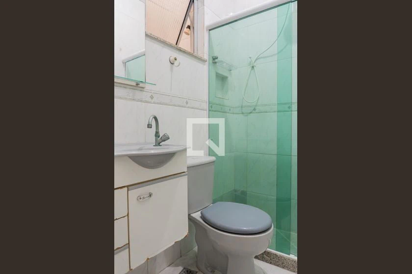 42 m² rental apartment with 2 bedrooms and balcony — photo 6