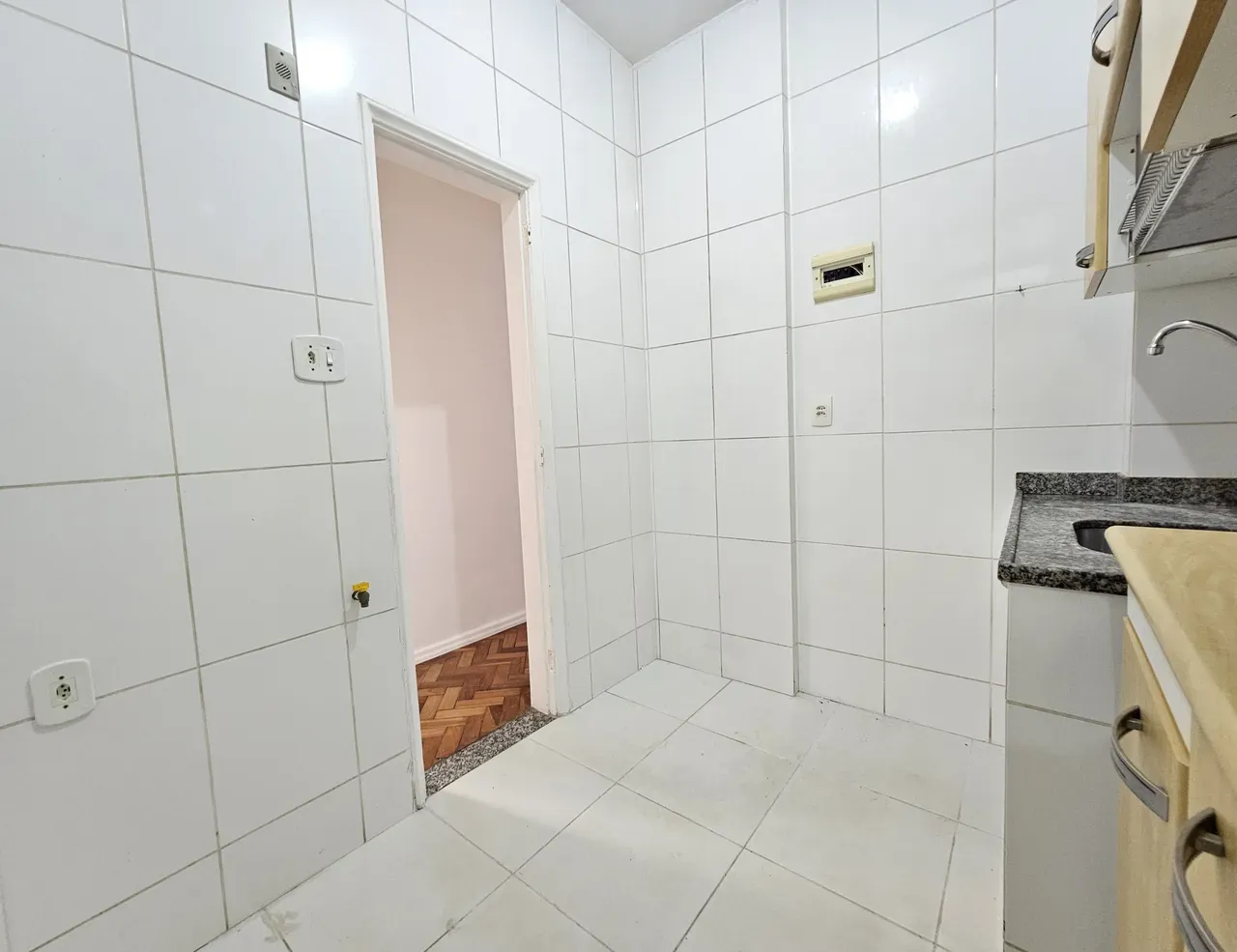 Departamento en piso 5 con piso de madera o laminado — photo 21