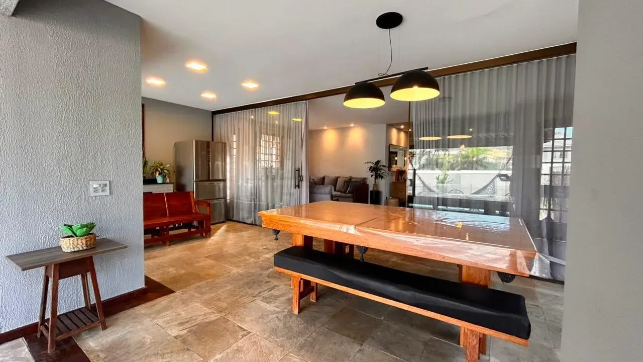 5 quartos e closet: casa de 490 m² — photo 6