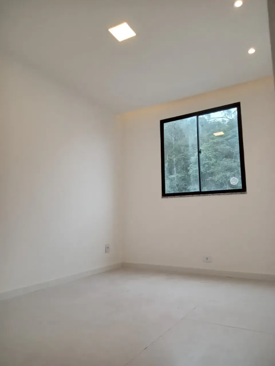 Apartamento com 2 quartos e varanda em bom estado — photo 7