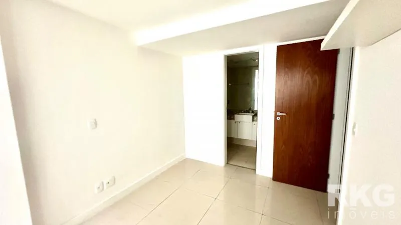 Rental apartment with 4 bedrooms and 5 bathrooms — photo 8