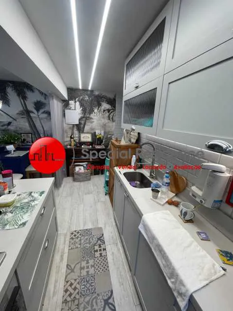 Apartment with 2 bedrooms, 3 bathrooms and a glass balcony — photo 14
