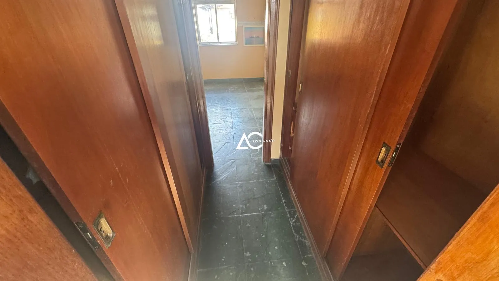 Furnished duplex house with 4 bedrooms and 600 m² — photo 55