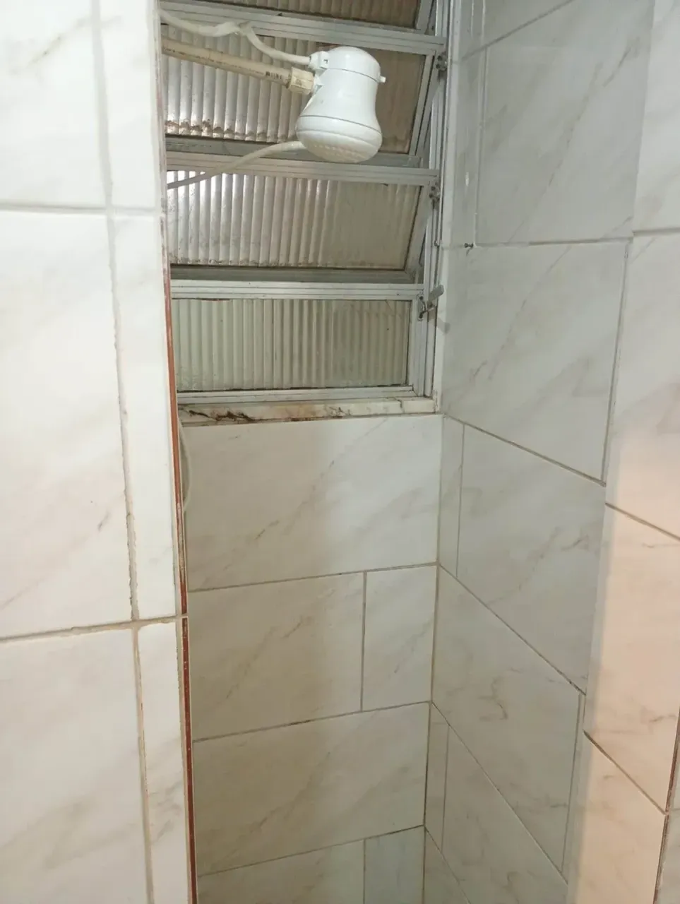 Rental house with 2 bedrooms and an electric shower — photo 4