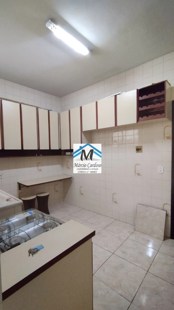 1-bedroom apartment with enclosed kitchen and gas — photo 13