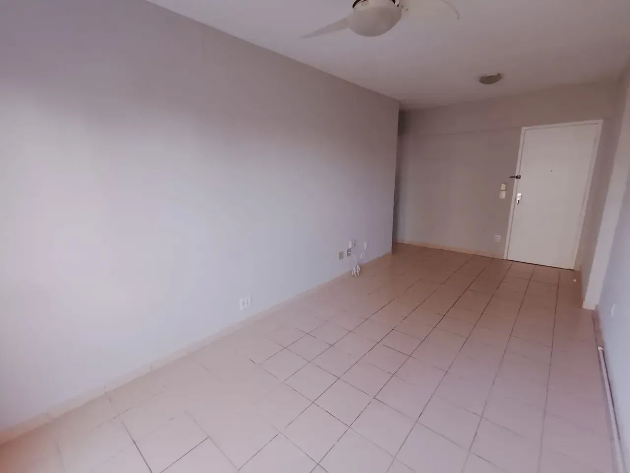 Apartamento com 2 quartos e cozinha fechada com coifa — photo 14