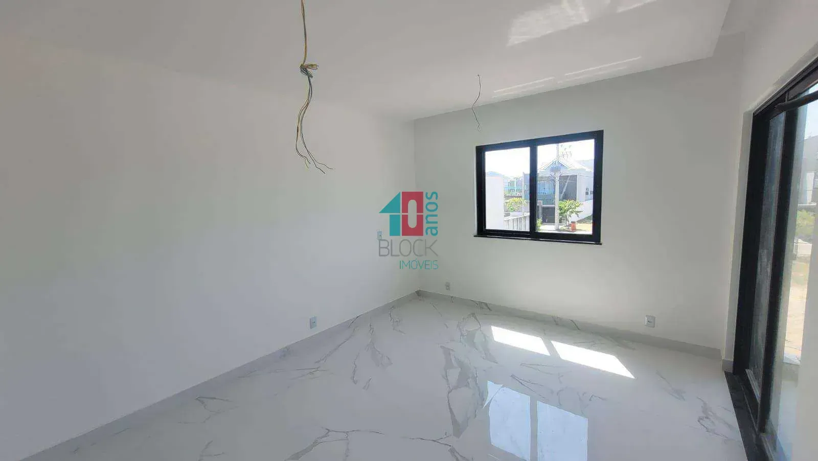 Condo house with 5 bedrooms and 5 en-suites — photo 32