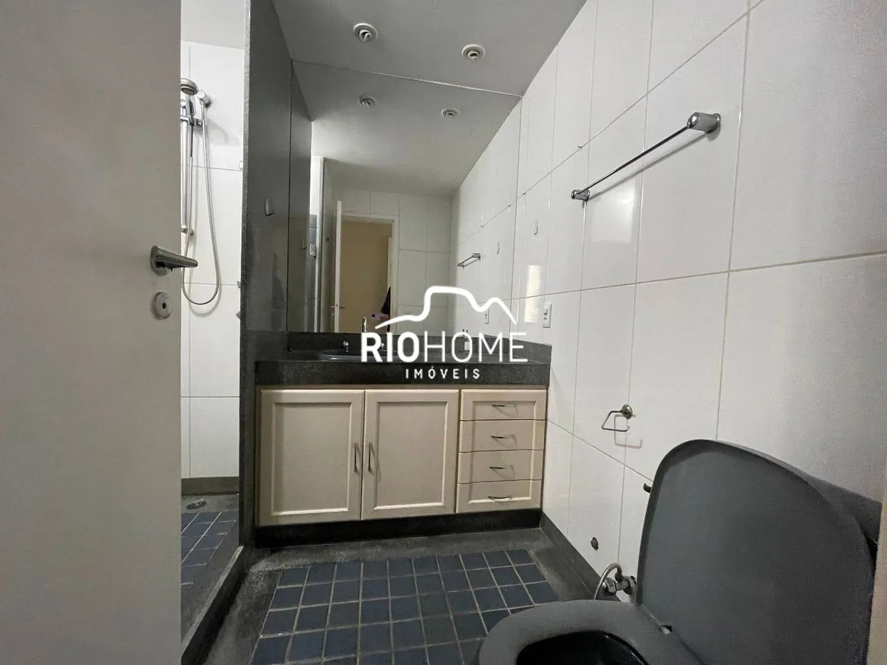 165 m² apartment with 3 bedrooms and private BBQ — photo 52