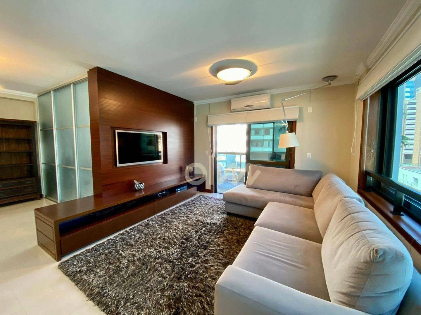 3-bedroom apartment with 5 bathrooms and 2 parking spaces — photo 3