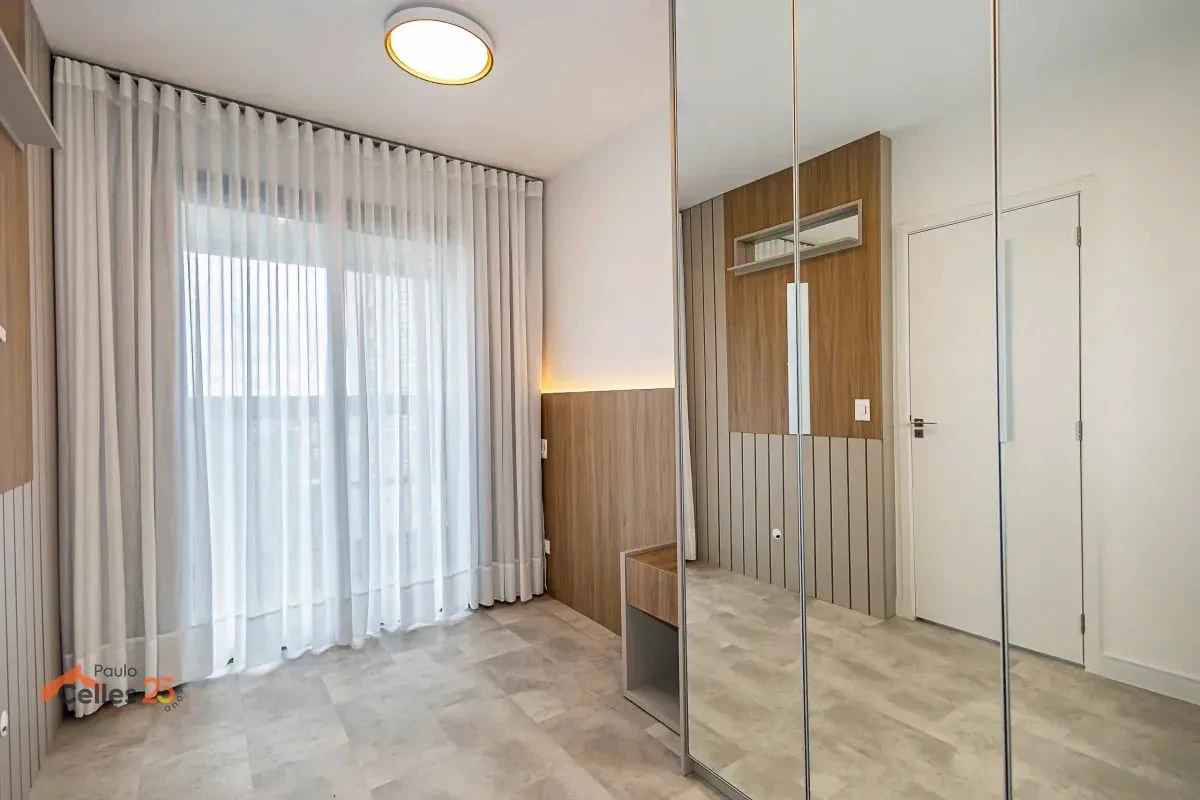 Засклений балкон та 2 спальні: квартира 47 м² — photo 18