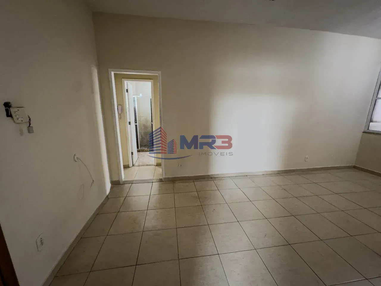Rental apartment with 2 bedrooms and a balcony — photo 8