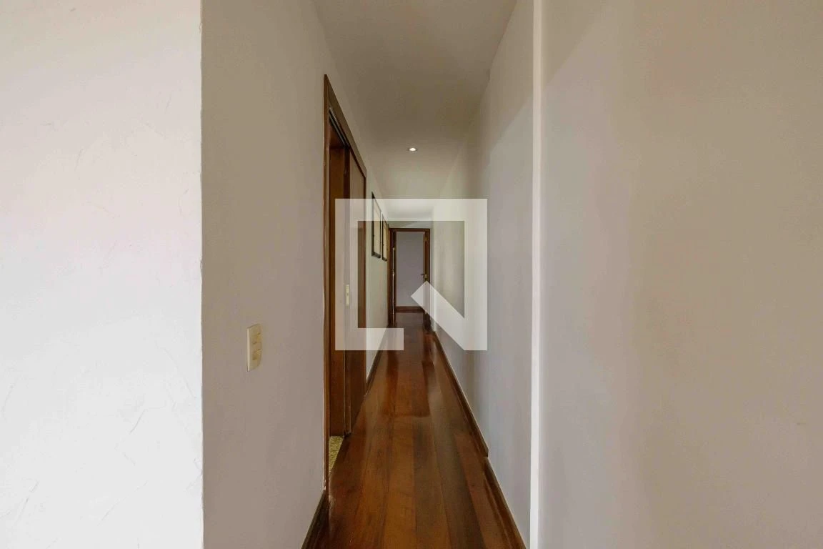 Ванна та 4 спальні: квартира 360 м² — photo 42