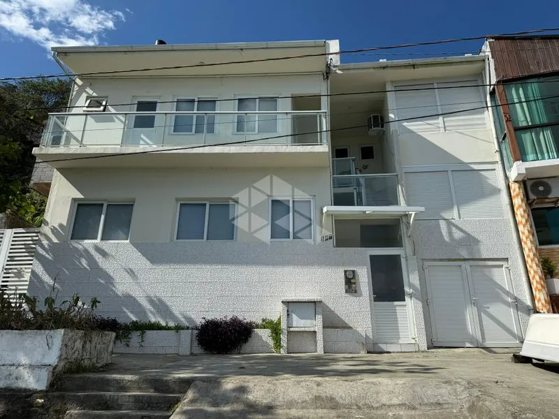 Furnished 1-bedroom apartment with 32 m² and 1 bathroom — photo 18