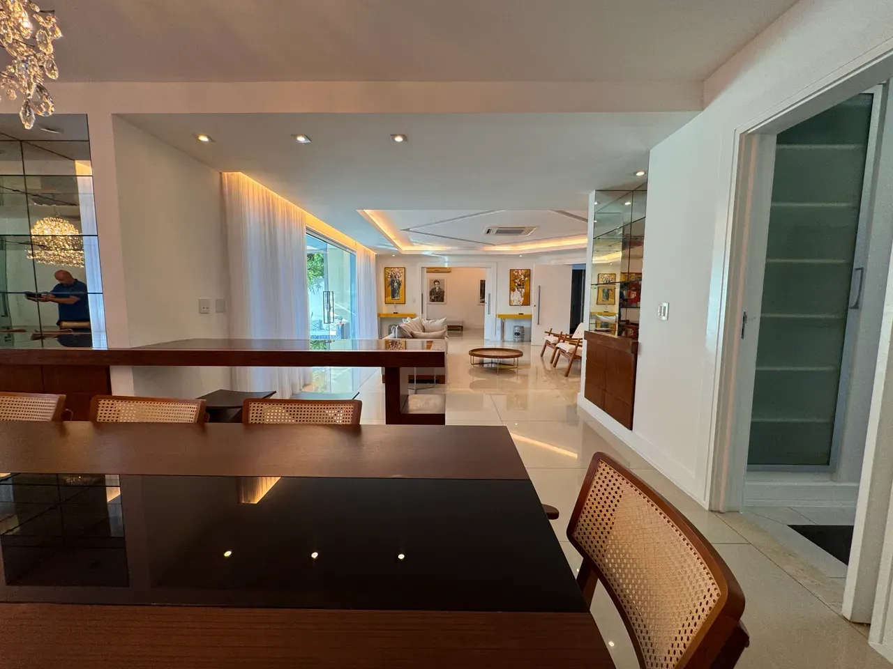 Furnished 800 m² house on the 4th floor with 8 parking spots — photo 2