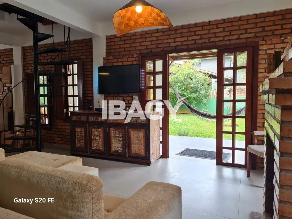 Furnished 2-bedroom house with balcony and 2 parking spaces — photo 7