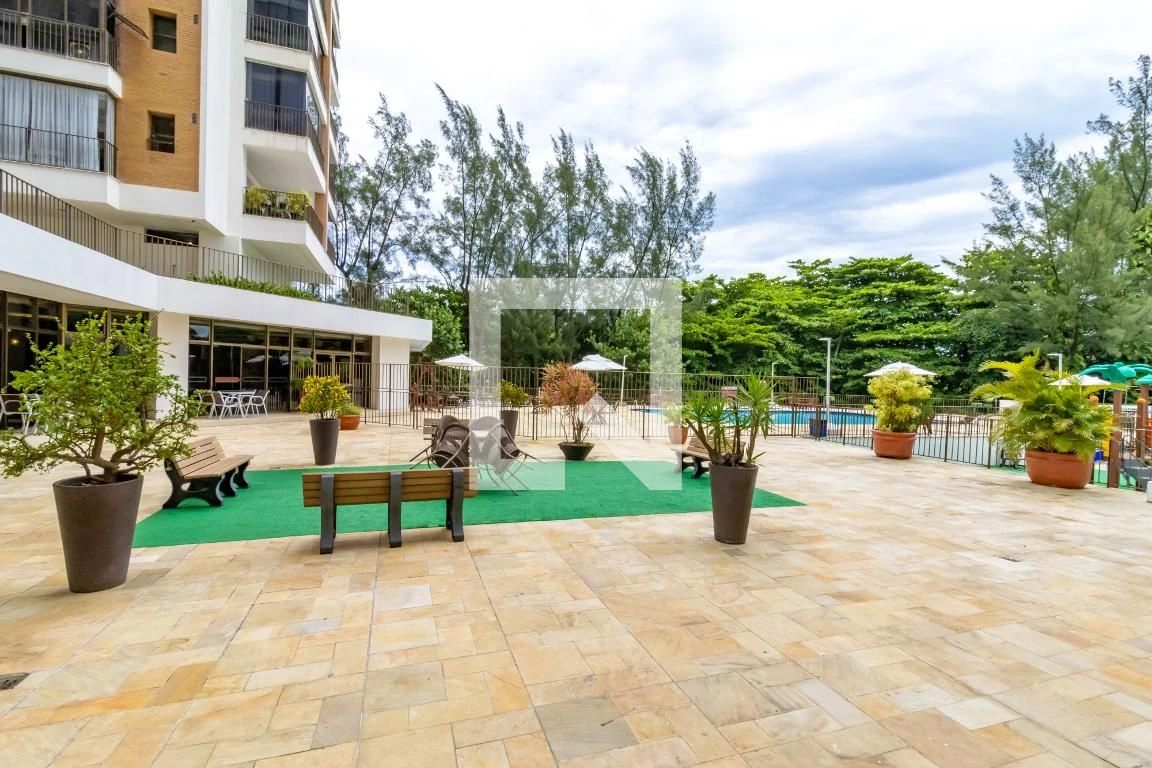 Apartamento mobiliado com 2 quartos e piscina no condomínio — photo 69