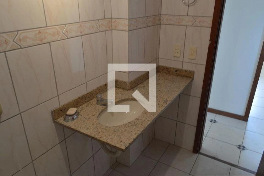 Apartment with 3 bedrooms, balcony and 130 m² — photo 34