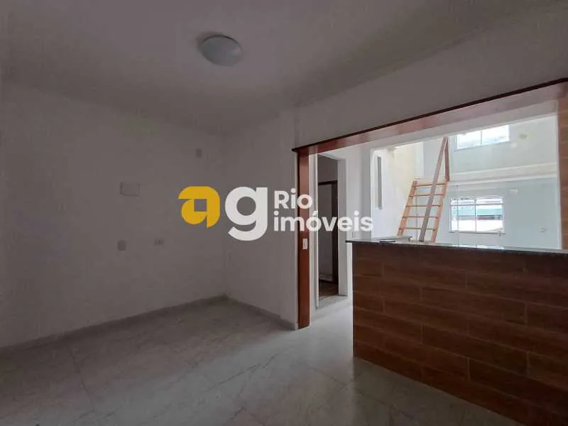 2-bedroom apartment with open-plan kitchen and 1 parking spot — photo 8