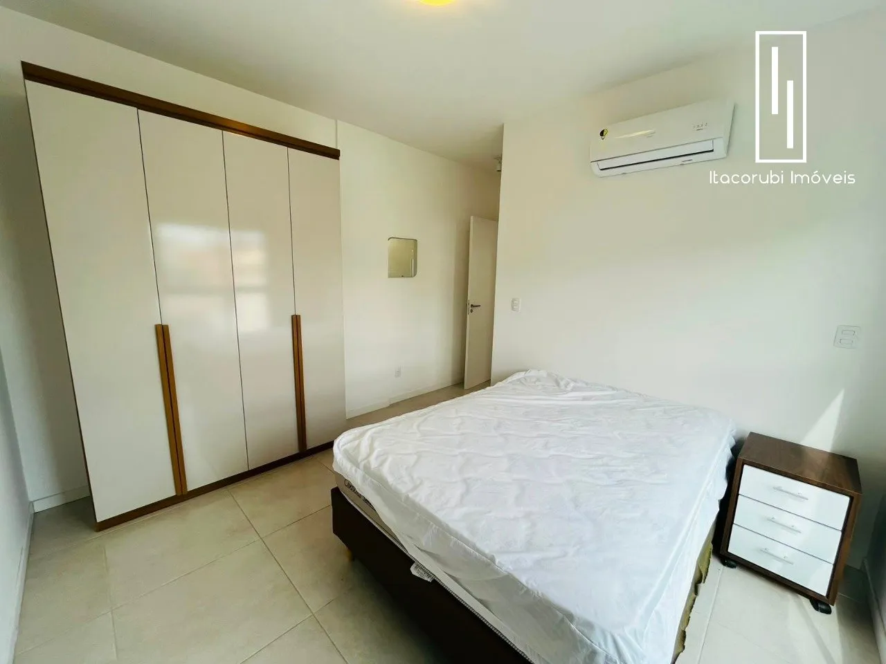3-bedroom apartment with 2 parking spots and balcony — photo 4