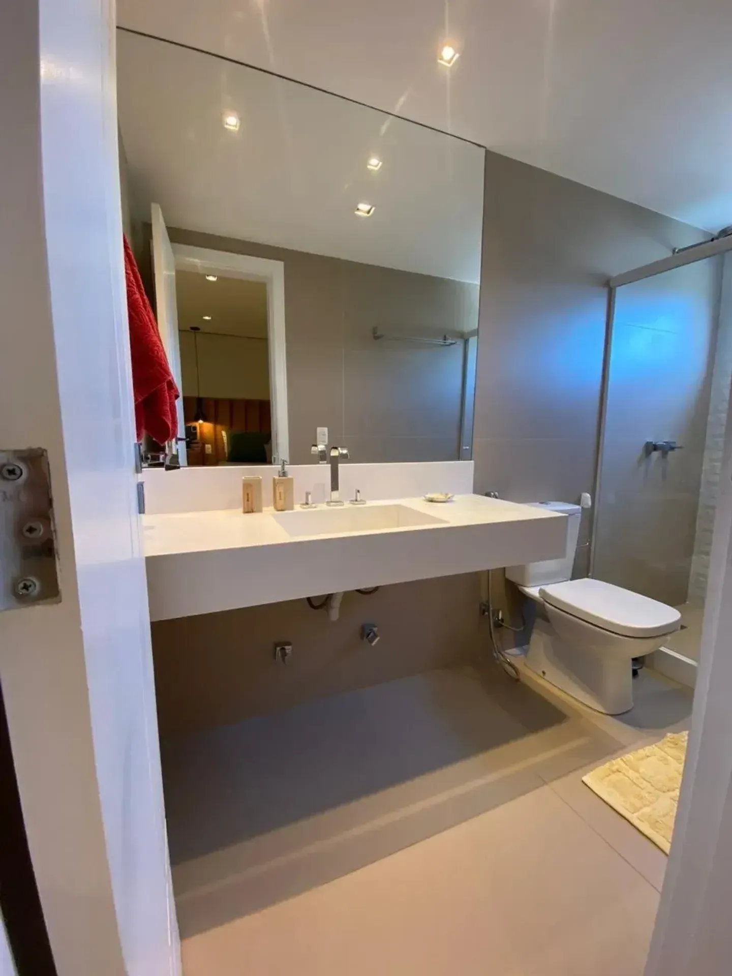 Furnished house with 4 bedrooms and 7 bathrooms — photo 25