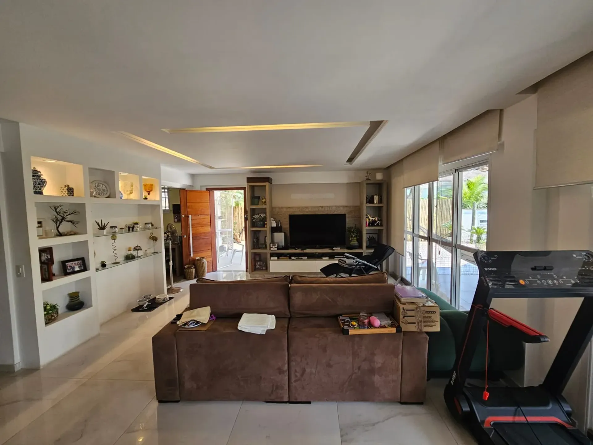 Furnished 206 m² house with 5 bedrooms and 5 baths — photo 11