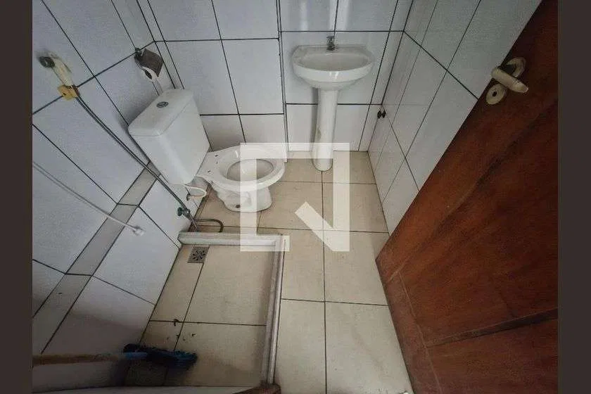 1-bedroom apartment with 30 m² and a compact kitchenette — photo 4