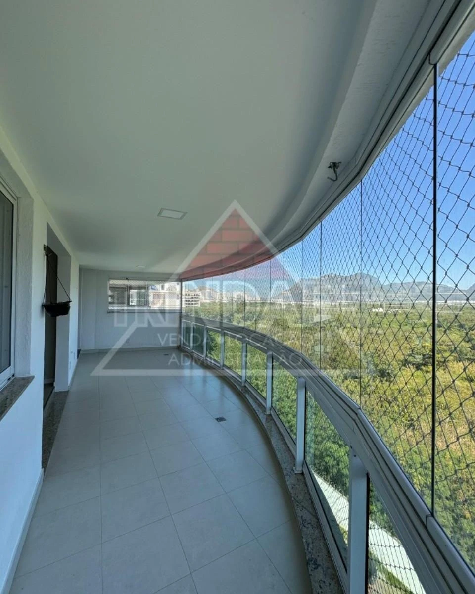 Квартира 229 м² с грилем на балконе и застеклённым балконом — photo 13