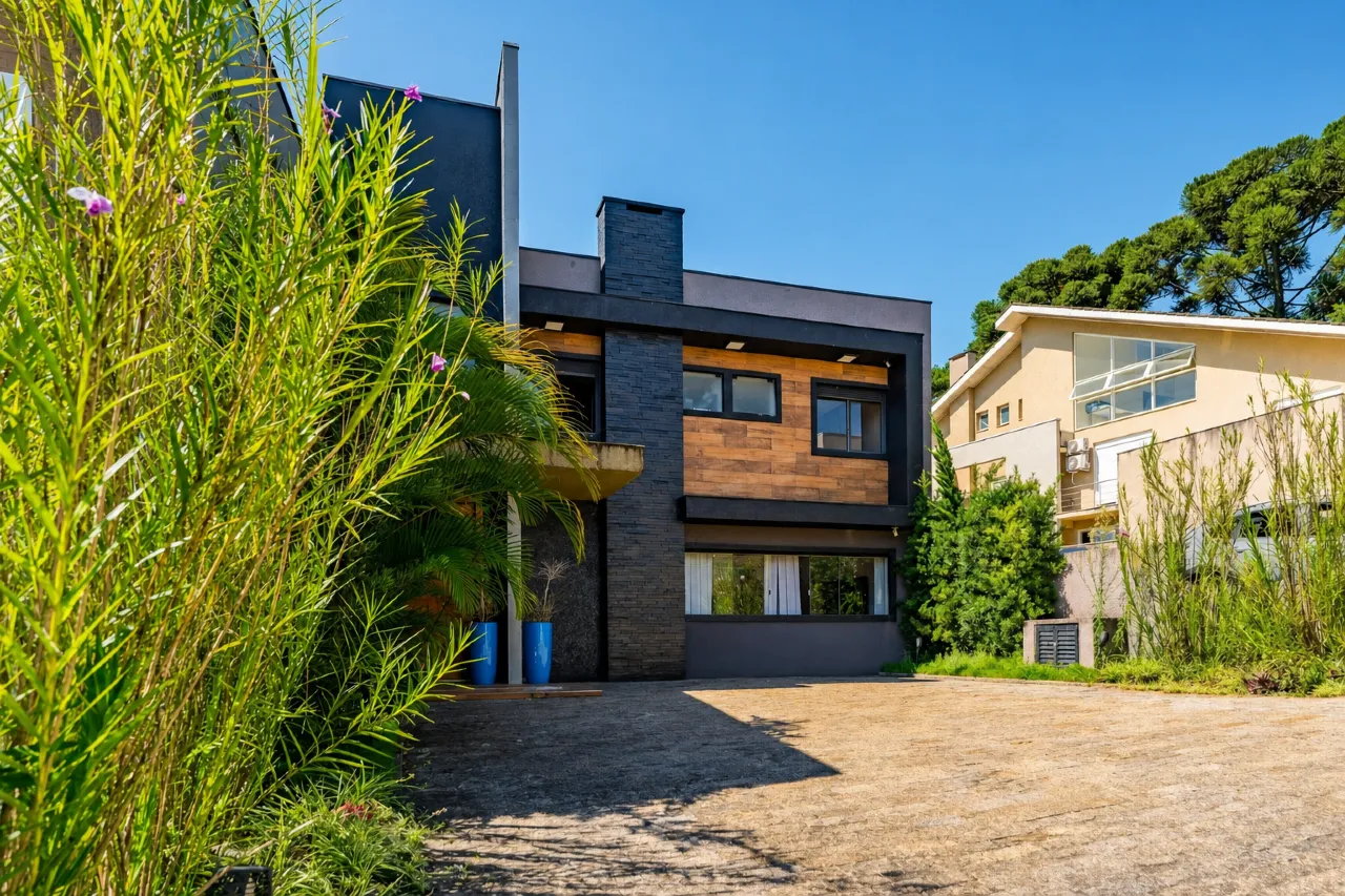 Furnished house with 4 en-suite bedrooms and 314 m² — photo 9