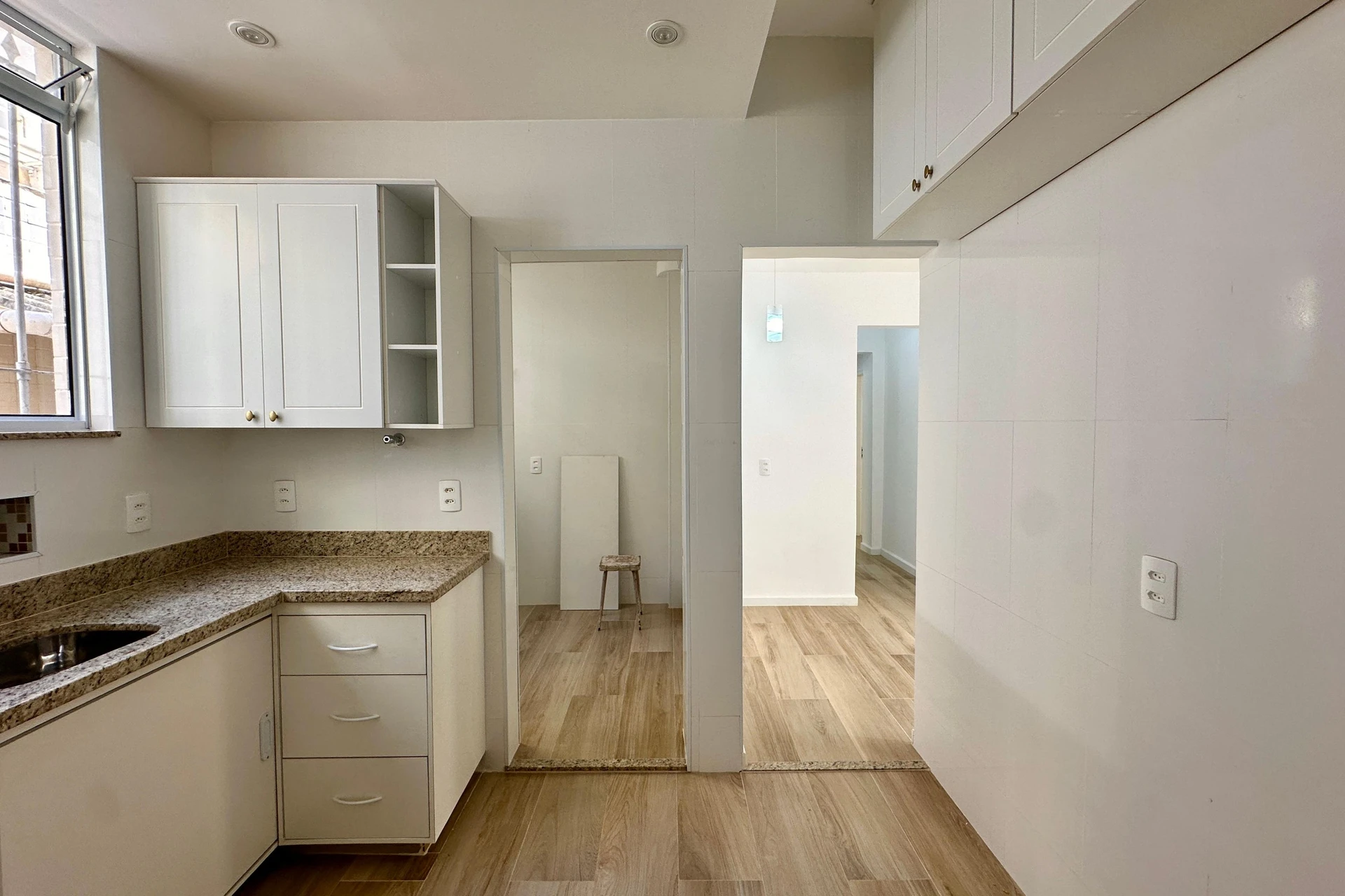 2-bedroom rental apartment with 1 total bathroom — photo 27