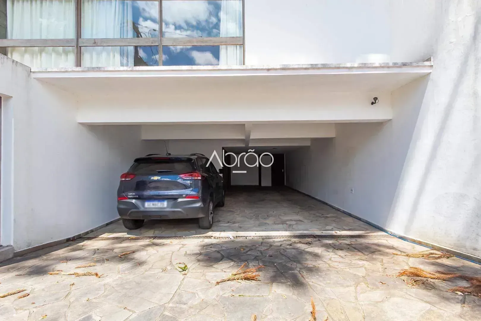 House with 4 bedrooms, 5 bathrooms and 319 m² — photo 28