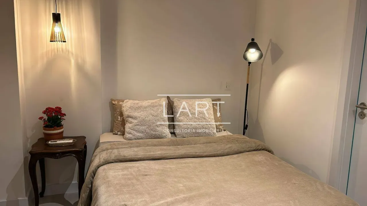 Furnished 1-bedroom apartment with a balcony — photo 18