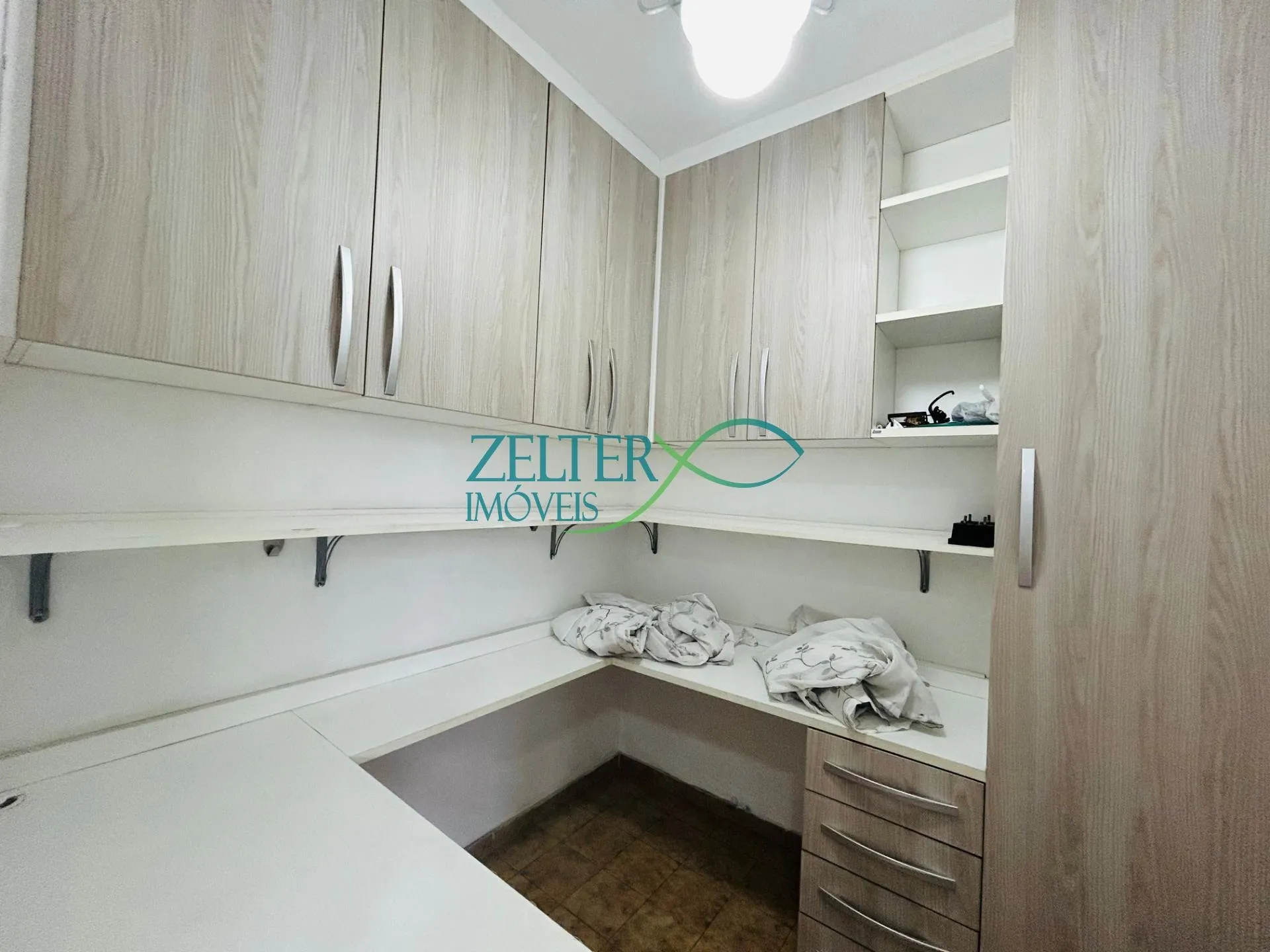 Apartment, 44 m², with a glass-enclosed balcony — photo 5
