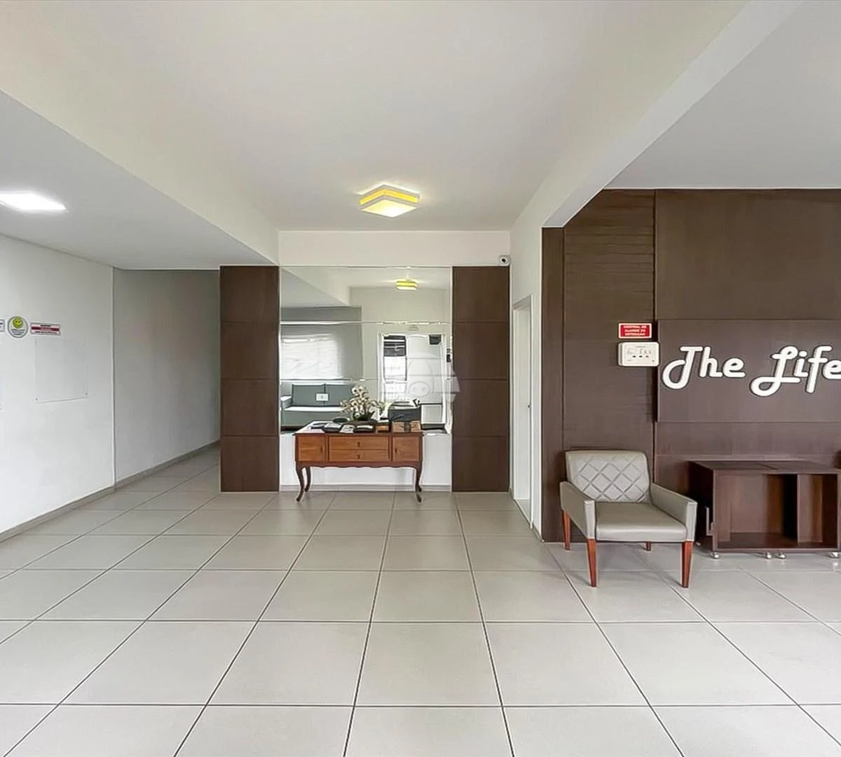 2-bedroom apartment with a home office — photo 33