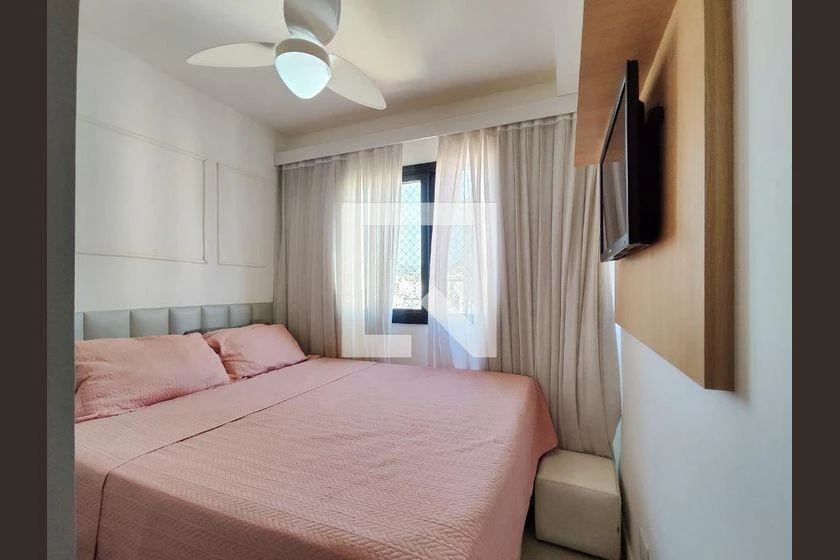 3-bedroom apartment with a mountain view — photo 15