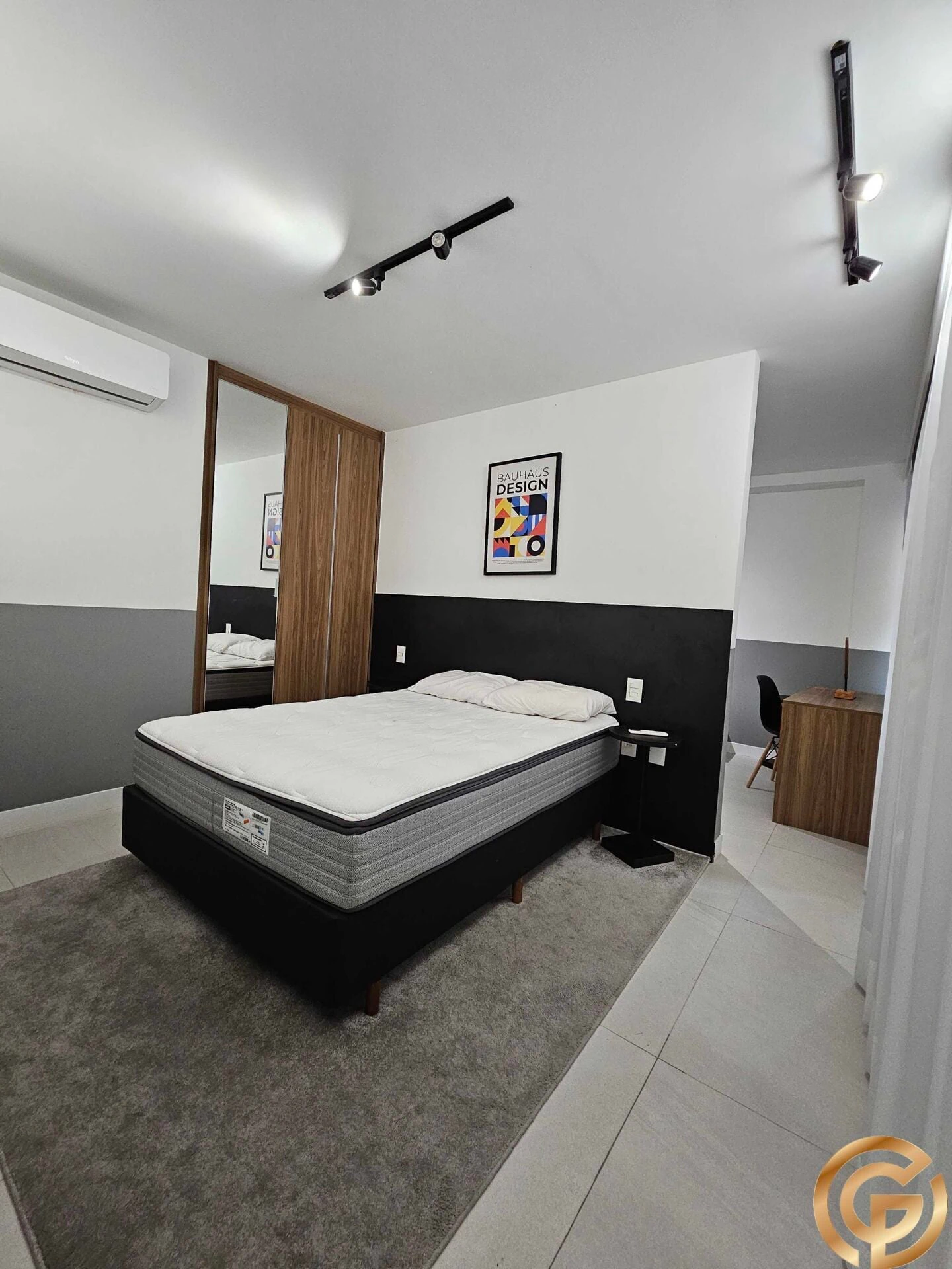 Furnished apartment, 39 m², with a washing machine — photo 18