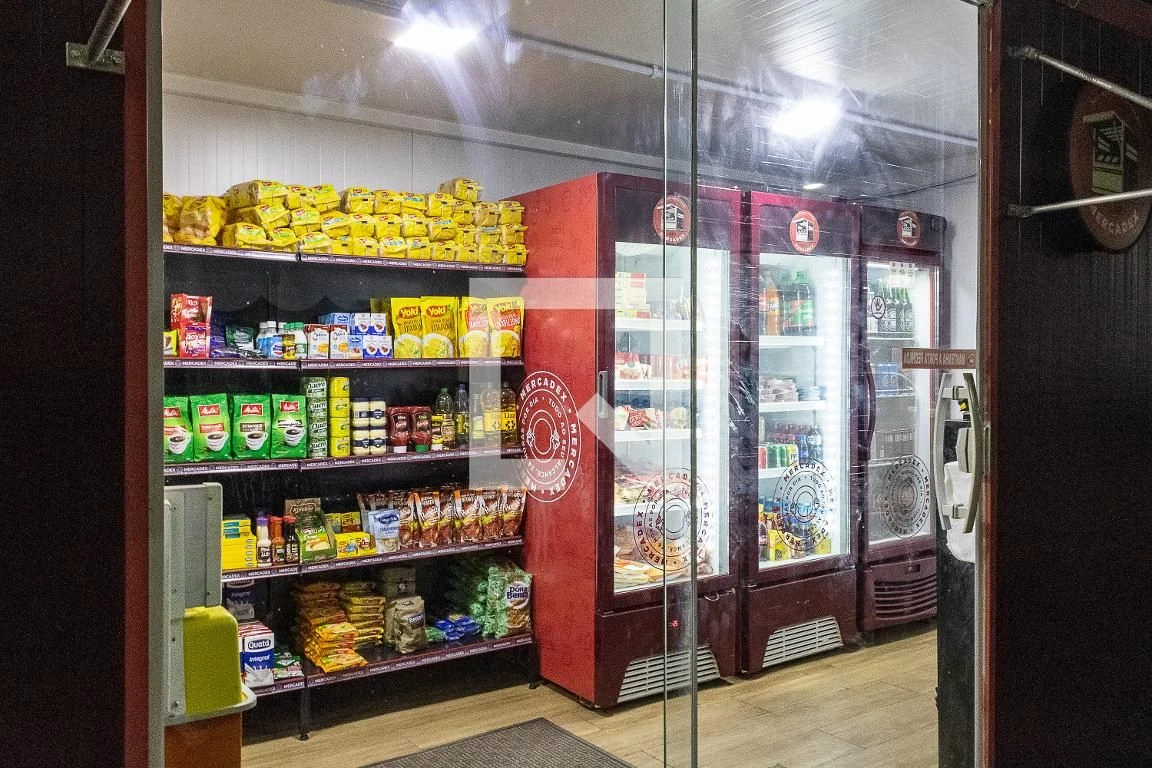 Apartamento com 2 quartos e área de lavanderia — photo 21