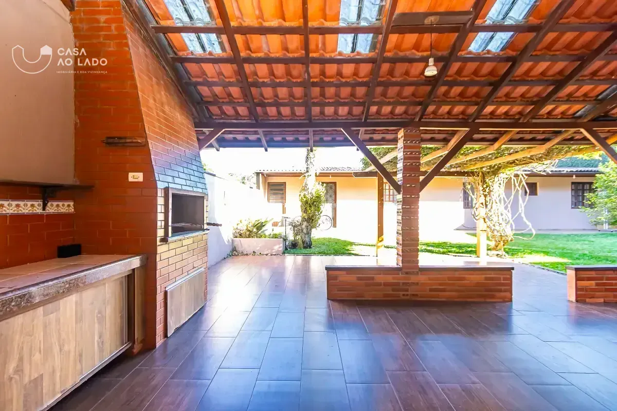 390 m² house with 6 bedrooms and a backyard unit — photo 4