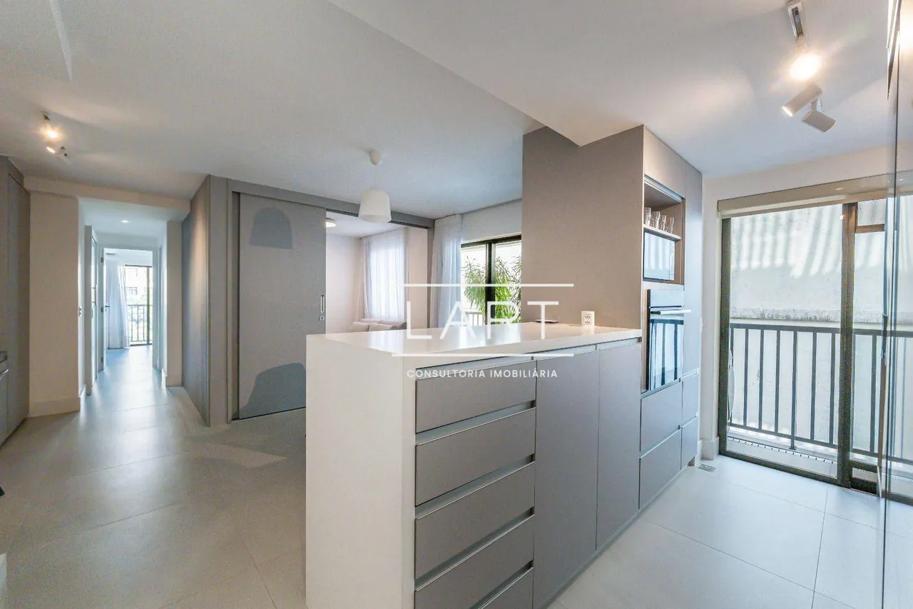 Furnished 90 m² apartment with 3 bedrooms and a balcony — photo 2