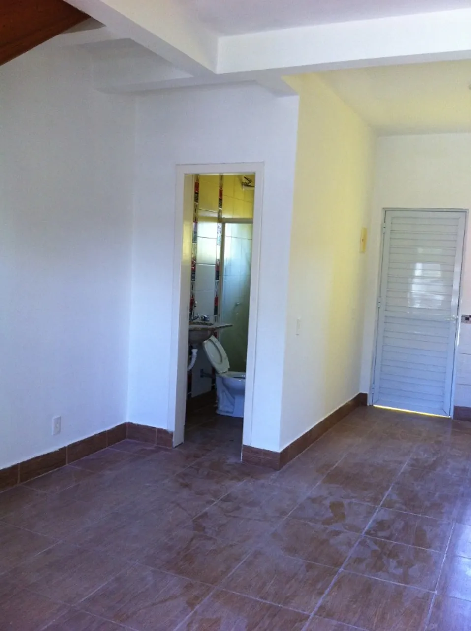 Duplex house with 2 bedrooms and a balcony — photo 4