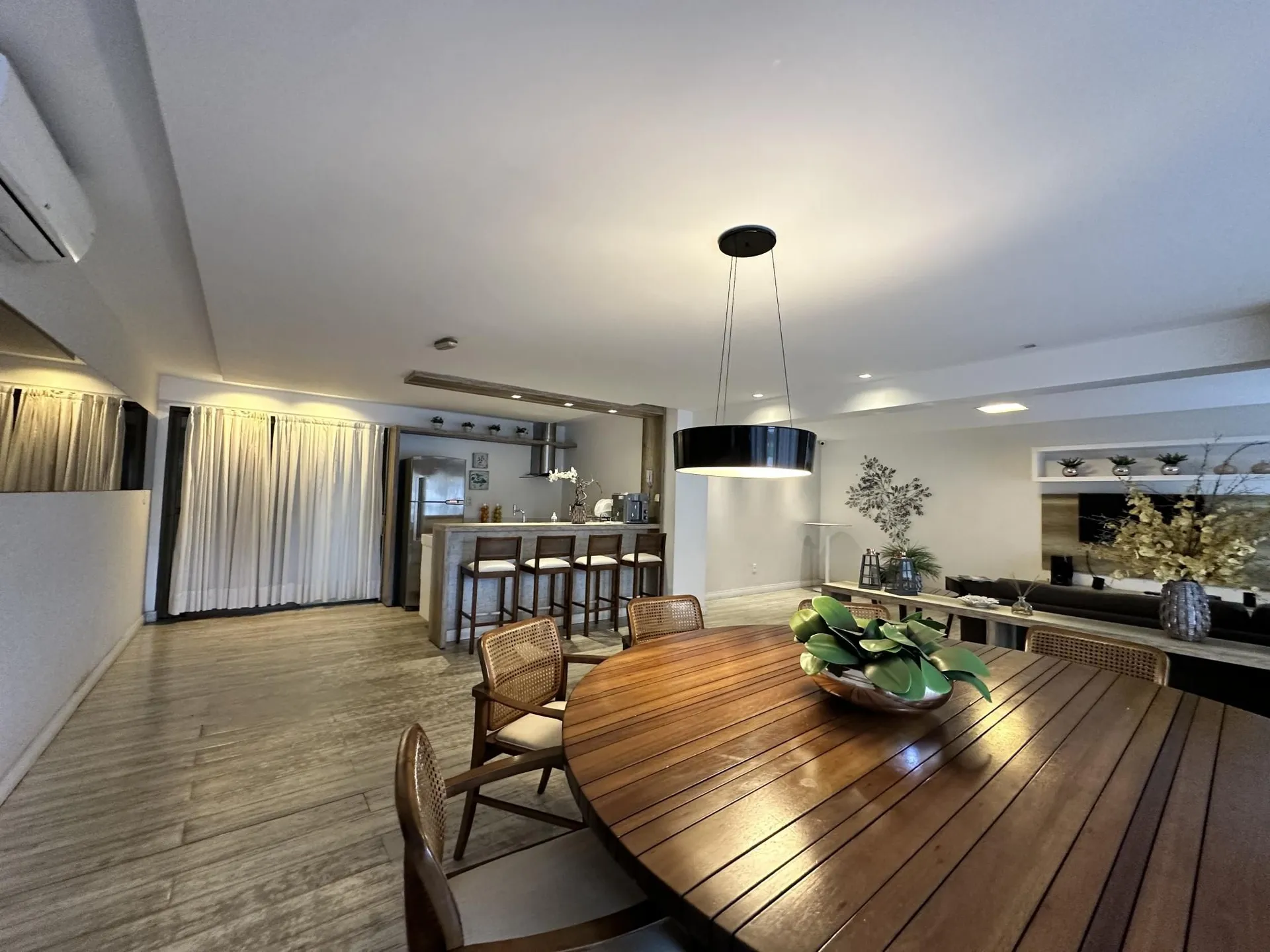 2-bedroom apartment with floor-to-ceiling windows — photo 28