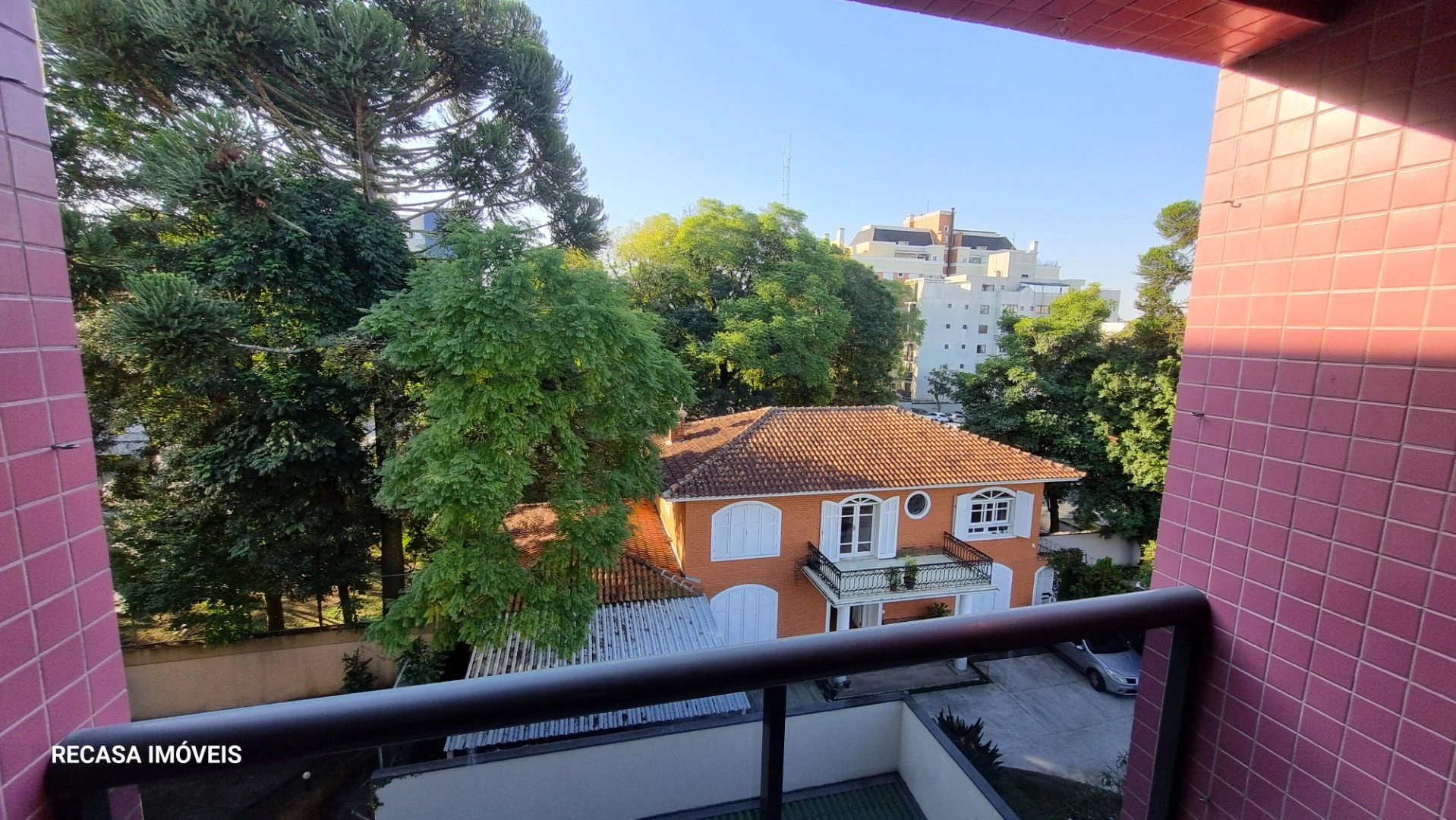 2-bedroom apartment with a washing machine in Curitiba — photo 10